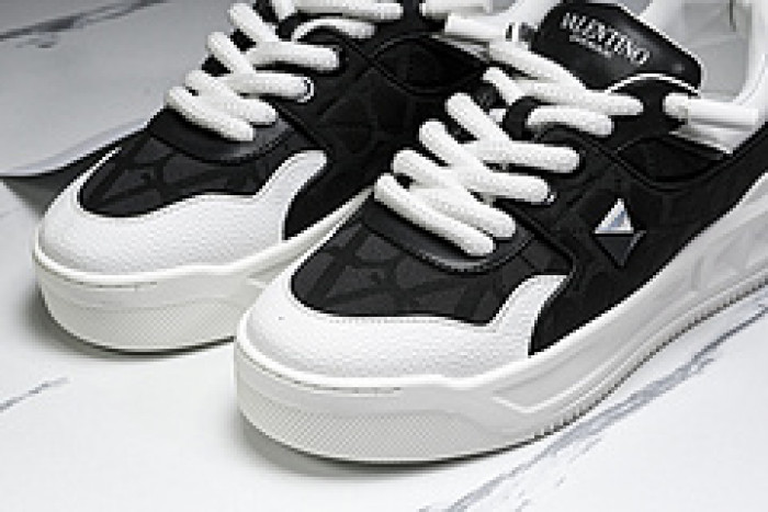 VALEN DESIGNER SNEAKERS