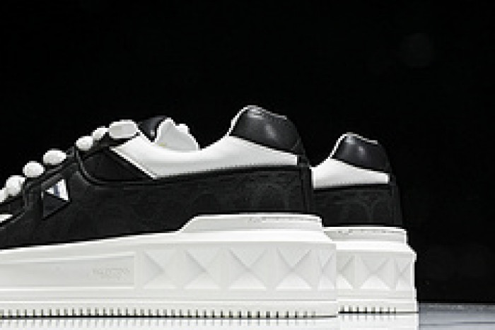 VALEN DESIGNER SNEAKERS