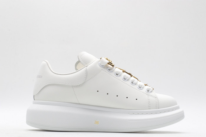Alexander McQueen sneaker