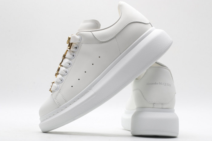 Alexander McQueen sneaker