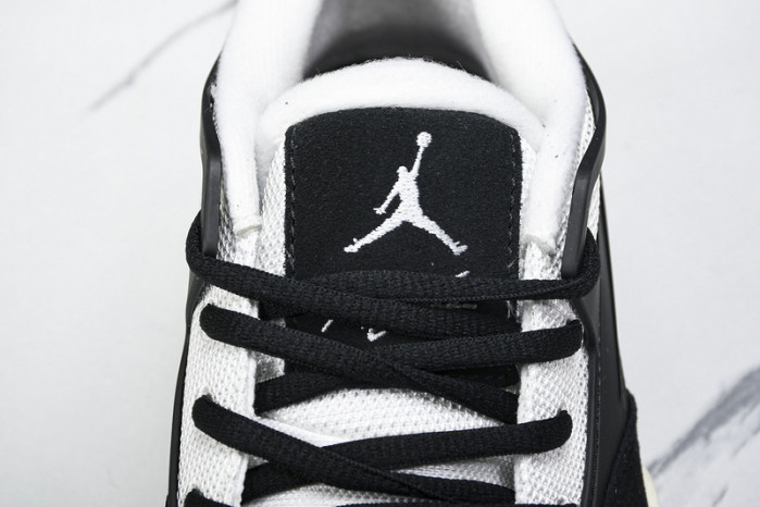 Air Jordan 4 RM “Black/Light Bone” RM FQ7939-100