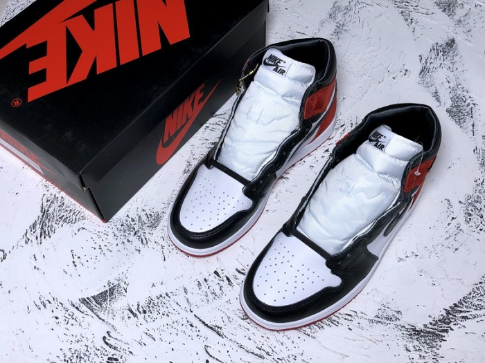 JORDAN 1 RETRO HIGH SATIN BLACK TOE - CD0461-016