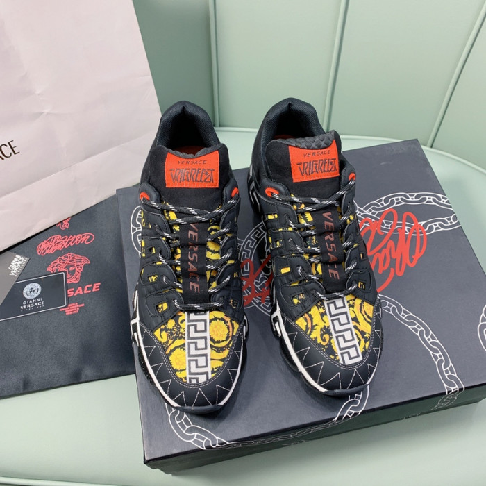 VER DESIGNER SNEAKERS