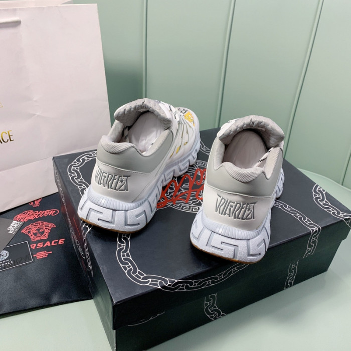 VER DESIGNER SNEAKERS