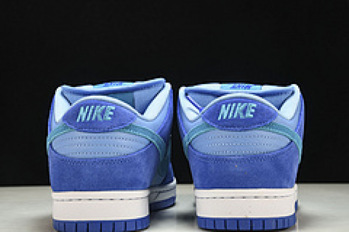 Nike SB Dunk Low Blue Raspberry - DM0807-400