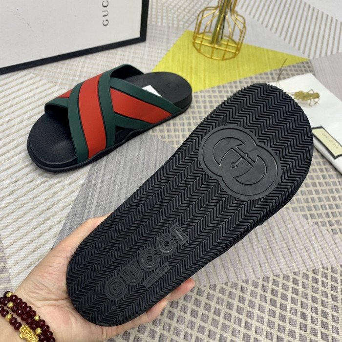 G DESIGNER SLIPPERS
