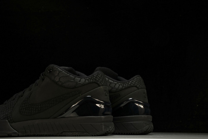 NIKE KOBE IV PROTRO “Black Mamba” FQ3544 001