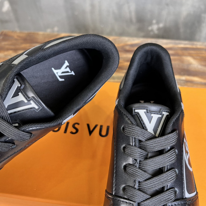 L&V SNEAKERS