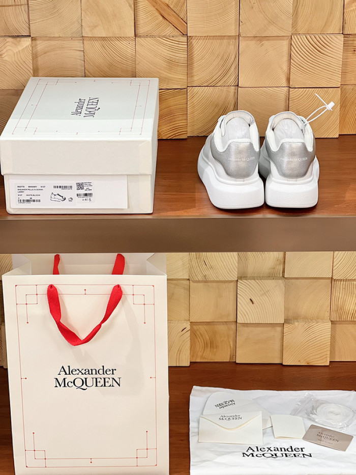 Alexander McQueen sneaker