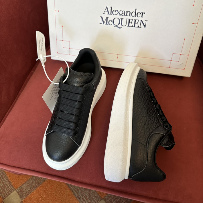 Alexander McQueen sneaker