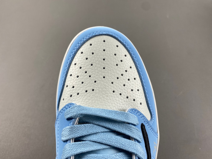 Travis Scott x Air Jordan DM7866-107