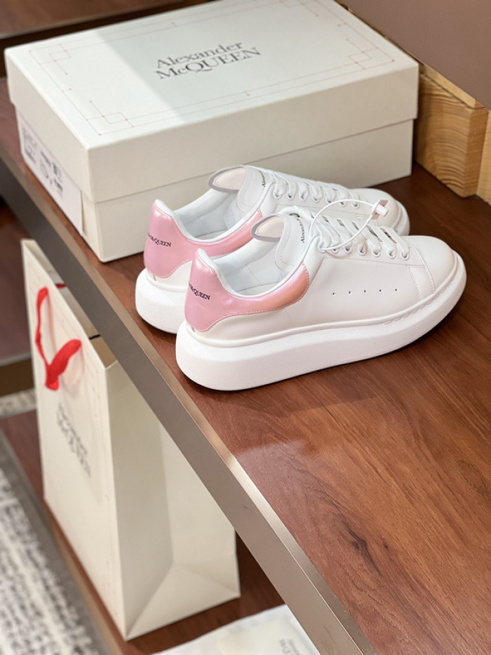 Alexander McQueen sneaker