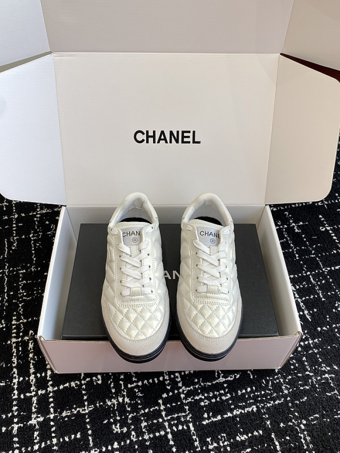 CHANEEL sneaker