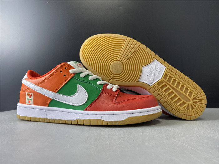 Nike SB Dunk Low 7 Eleven 7-11