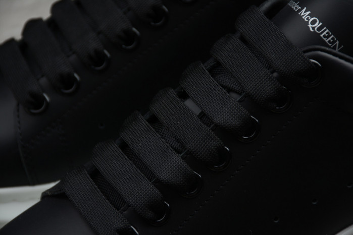 Alexander McQueen sneaker