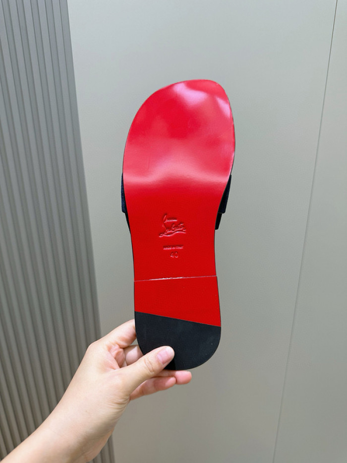 CL SLIPPERS