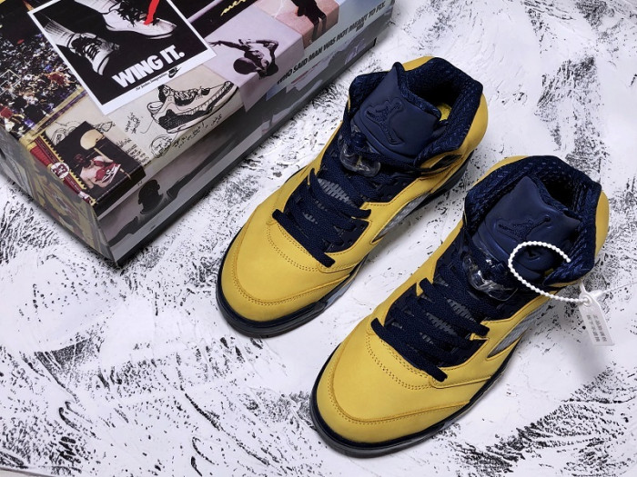 AIR JORDAN 5 RETRO SP MICHIGAN CQ9541-704