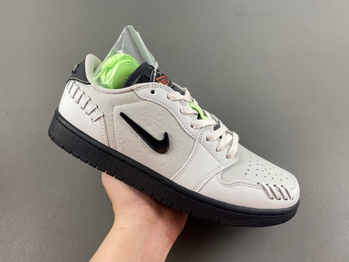 Air Jordan 1 Low HM3689-001