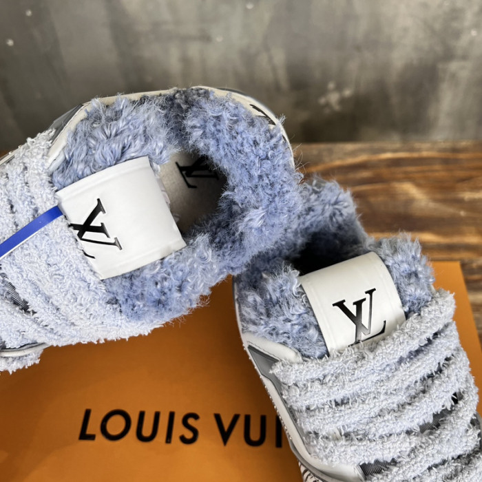 L&V SNEAKERS