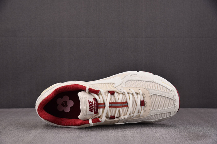 NK Zoom Vomero 5 Valentine