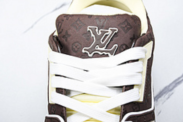 L&V SNEAKERS