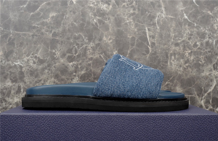 DO DESIGNER SLIPPERS