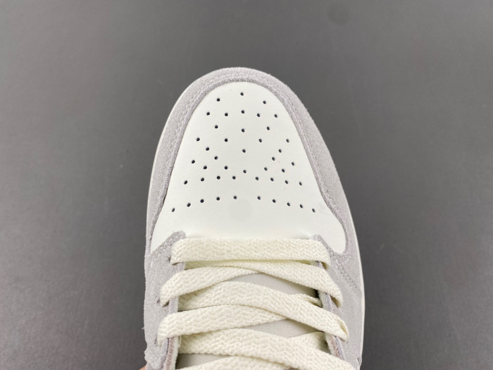 Wmns Jordan 1 Mid FQ7720-002