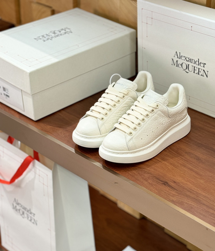 Alexander McQueen sneaker