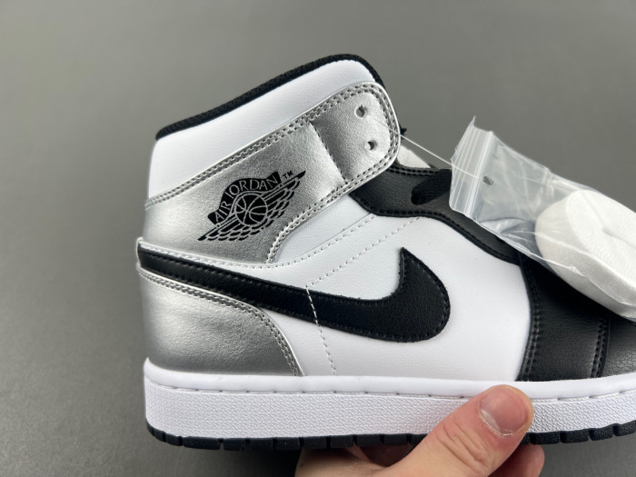Air Jordan 1 Mid DQ8423-103