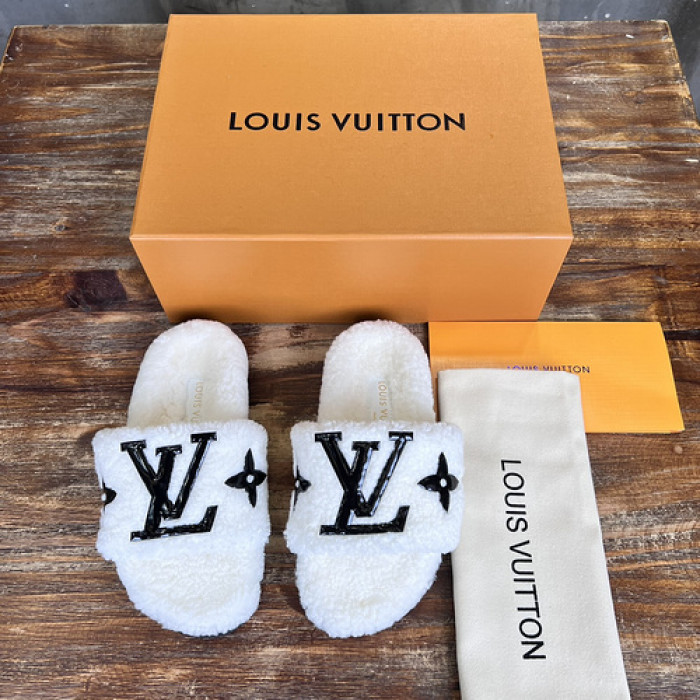 L&V SLIPPERS