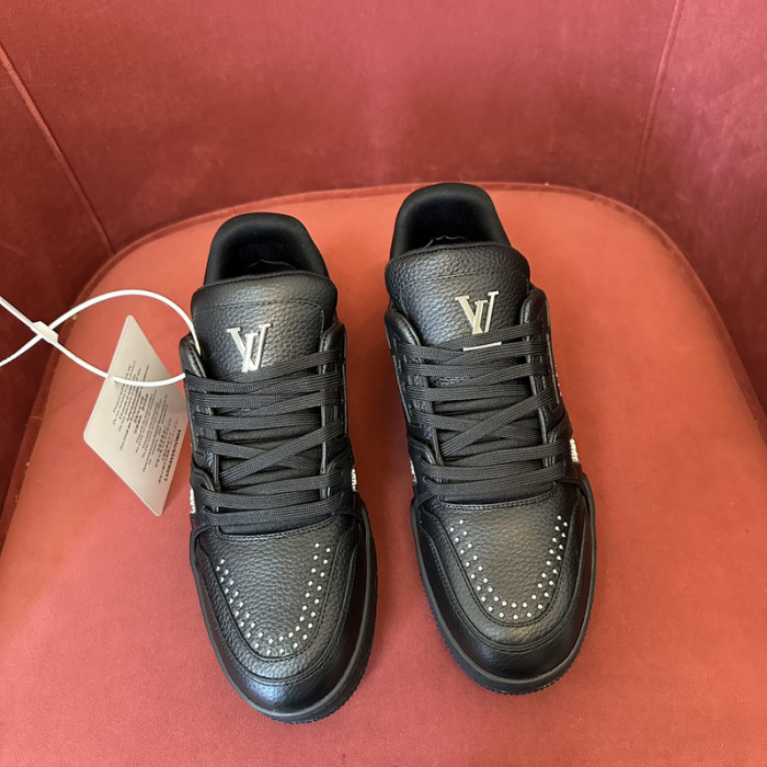 L&V SNEAKERS