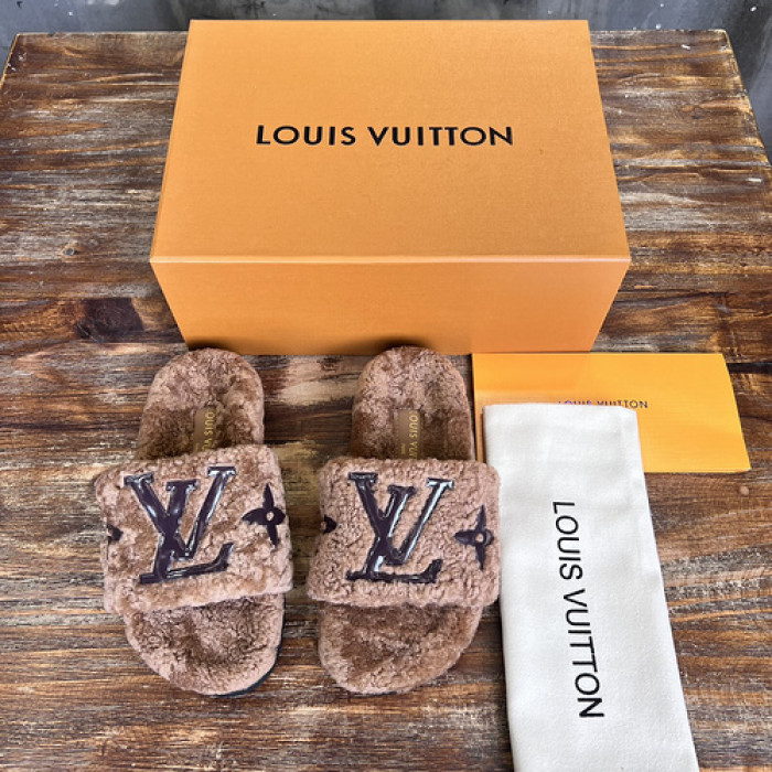 L&V SLIPPERS