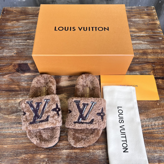 L&V SLIPPERS