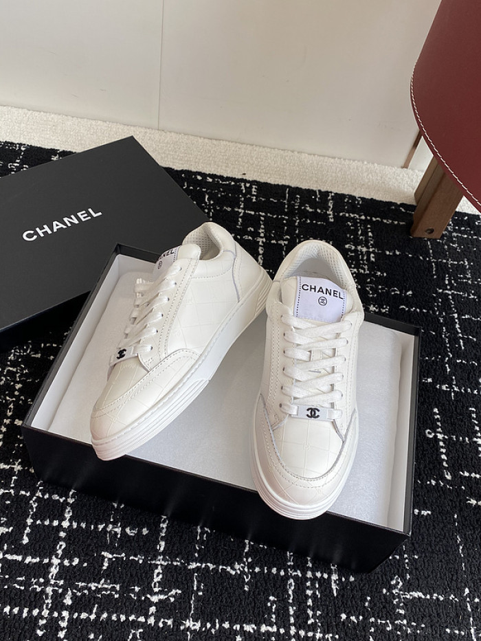 CHANEEL sneaker