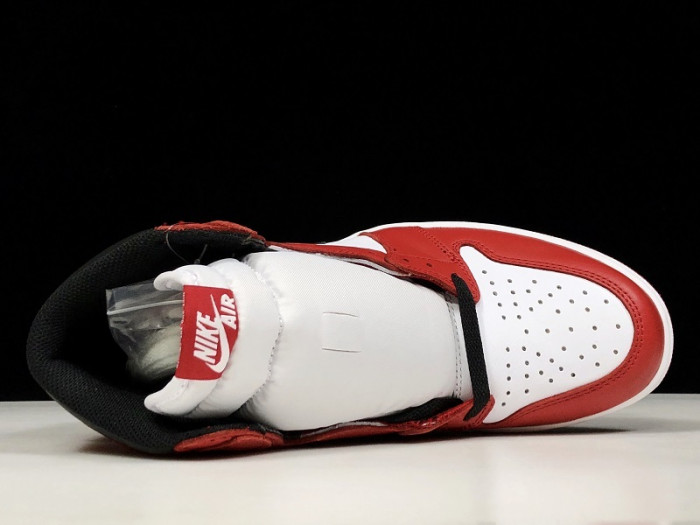 AIR JORDAN 1 RETRO HIGH OG "CHICAGO" 2015 555088-101