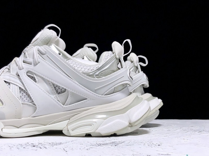 BLEN Track White 542023W1GB19000