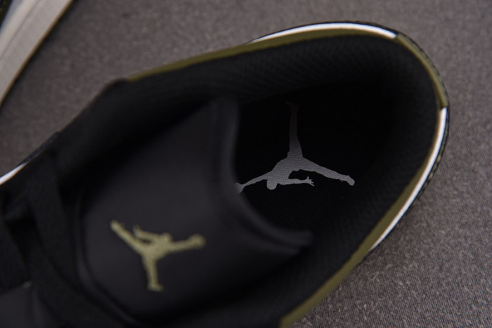 Air Jordan 1 Low Black Toe Medium Olive 553558-092