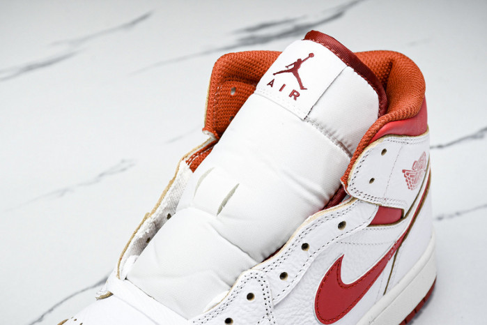 Nike Air Jordan 1 MID SE FJ3458-160