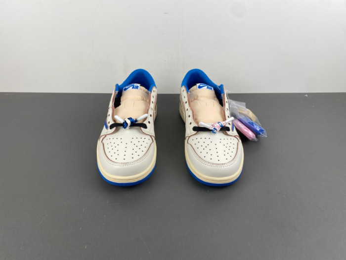 Fragment Design x Travis Scott Air Jordan 1 Low OG SP DM7866-104