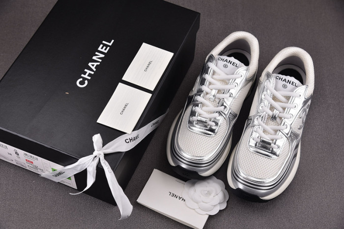 CHANEEL sneaker