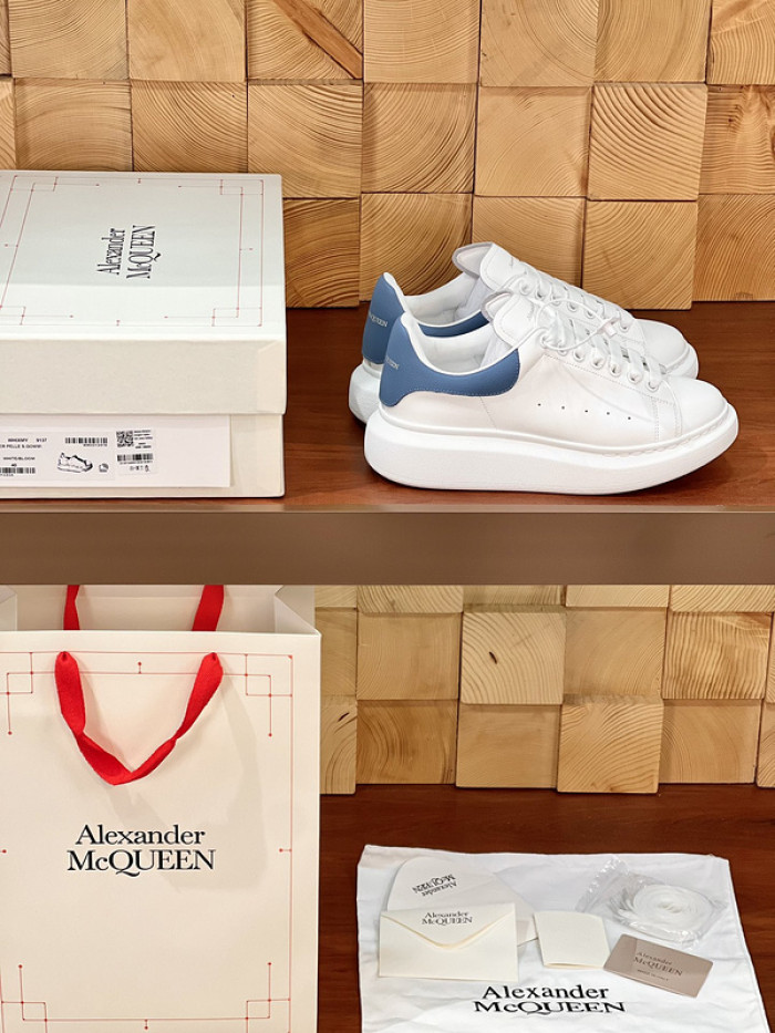 Alexander McQueen sneaker