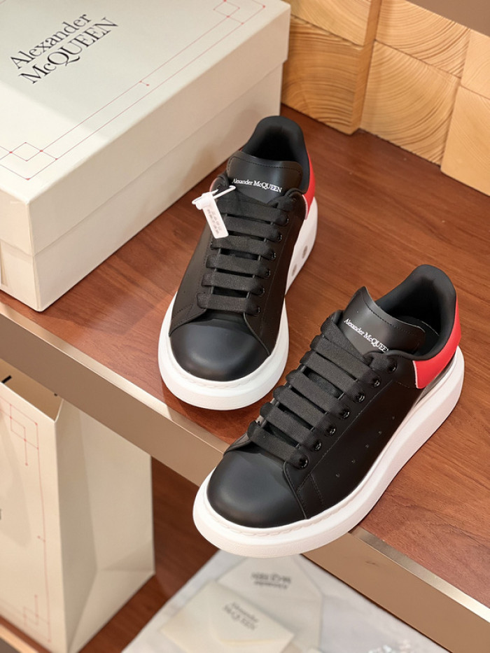 Alexander McQueen sneaker