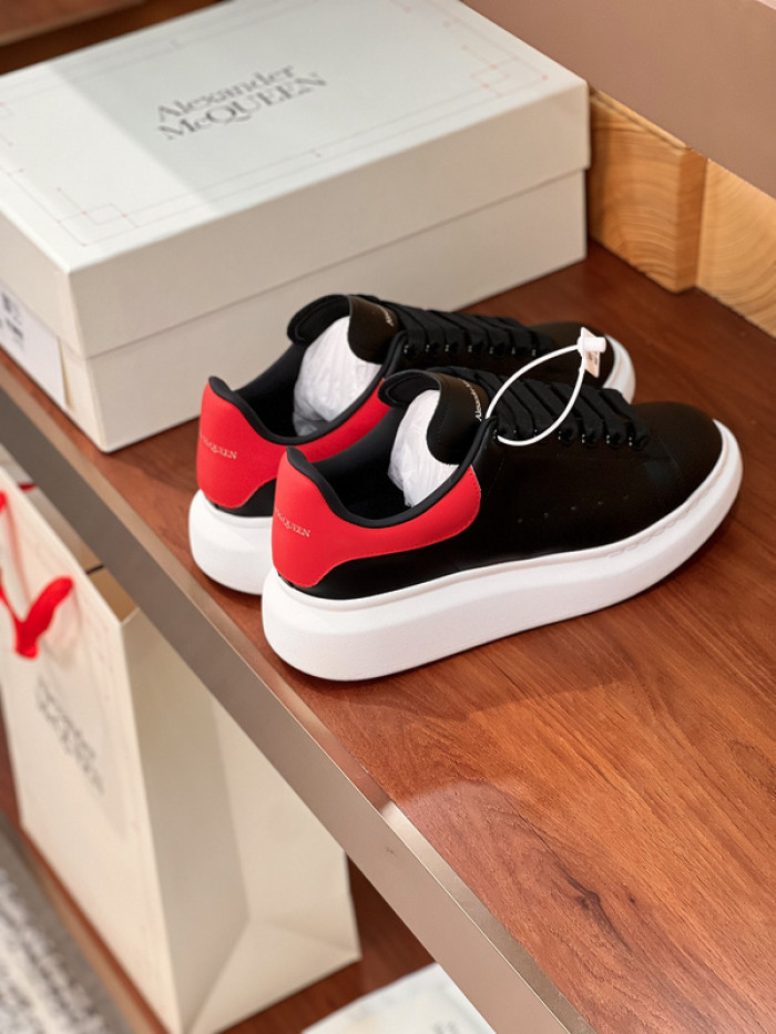 Alexander McQueen sneaker