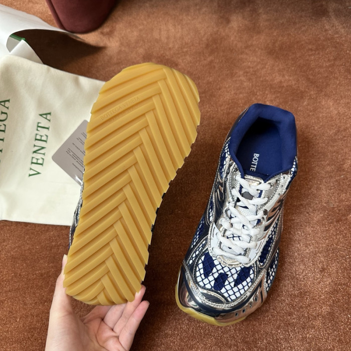 BOTTEGA VENETA SNEAKER