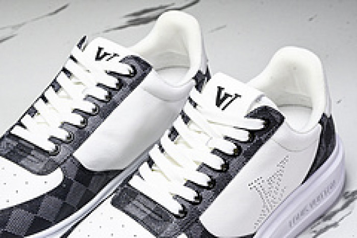 L&V SNEAKERS
