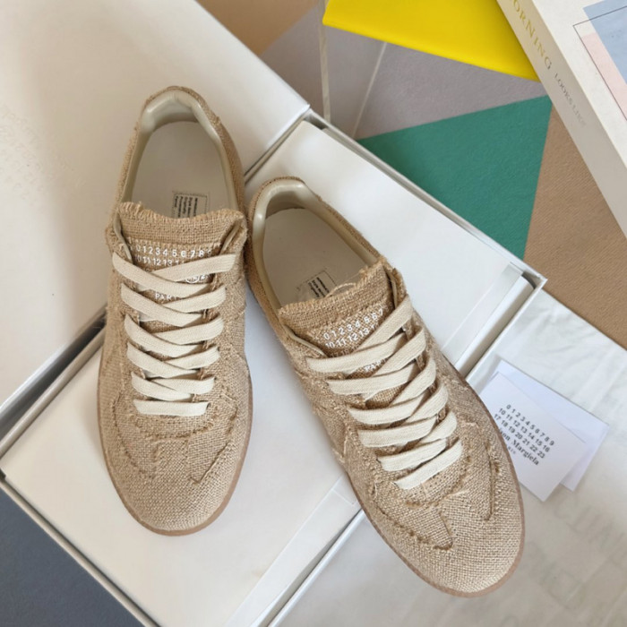 ma*s*n Ma*i*laa shoes