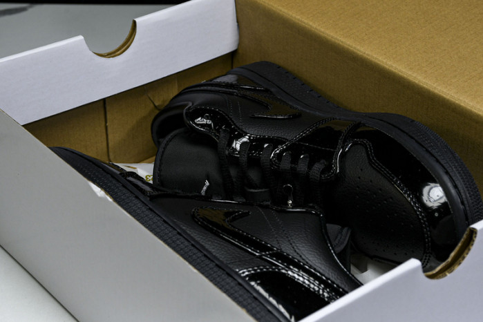 AIR JORDAN 1 HJ7743-010