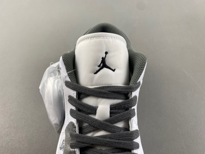 Air Jordan 1 Low 553558-152,