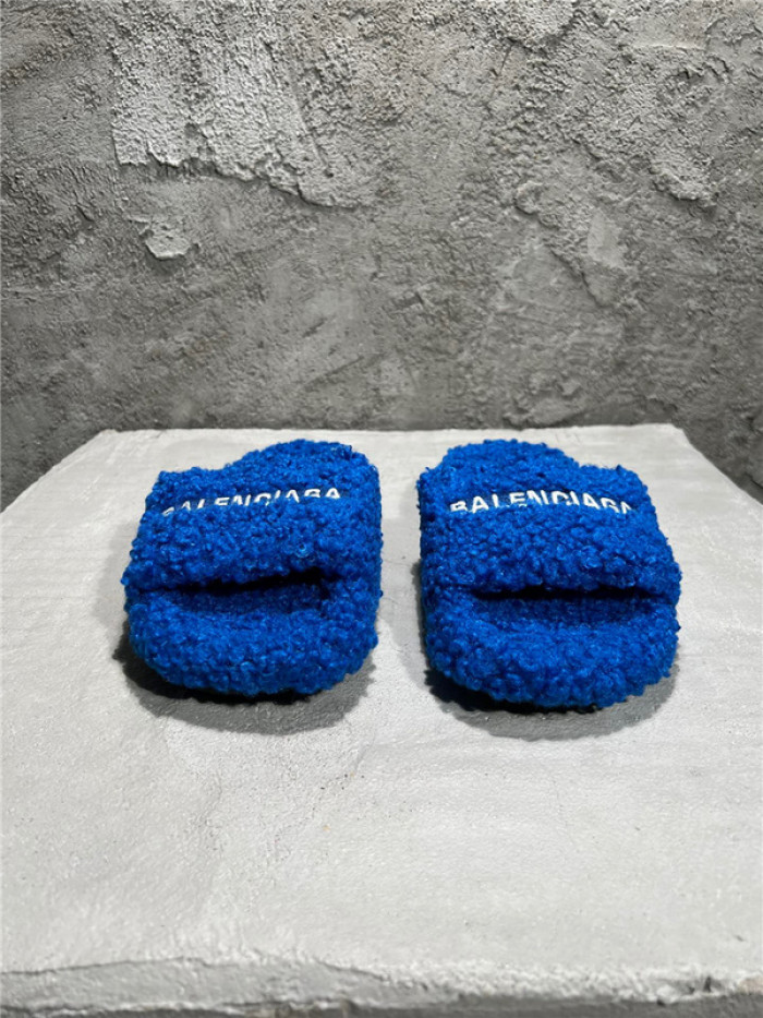 BLEN DESIGNER SLIPPERS