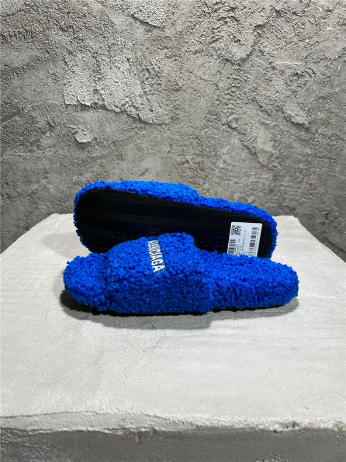 BLEN DESIGNER SLIPPERS